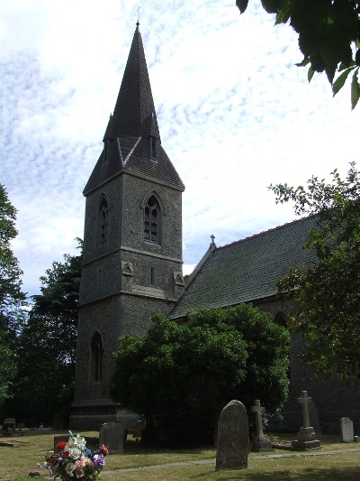 Commonwealth War Grave St James the Great Churchyard