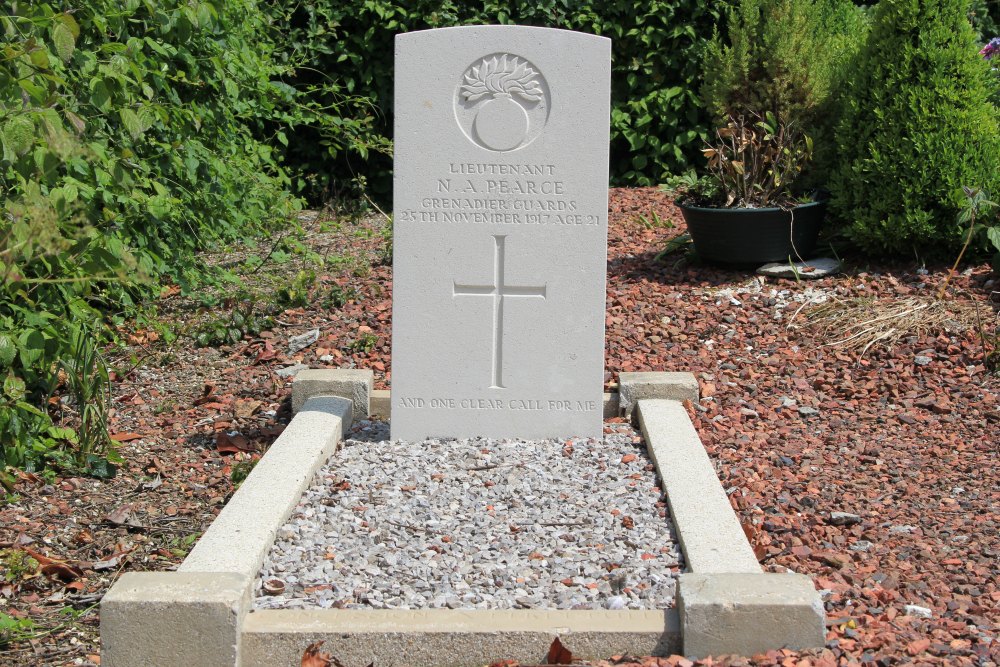 Commonwealth War Graves Trescault #4