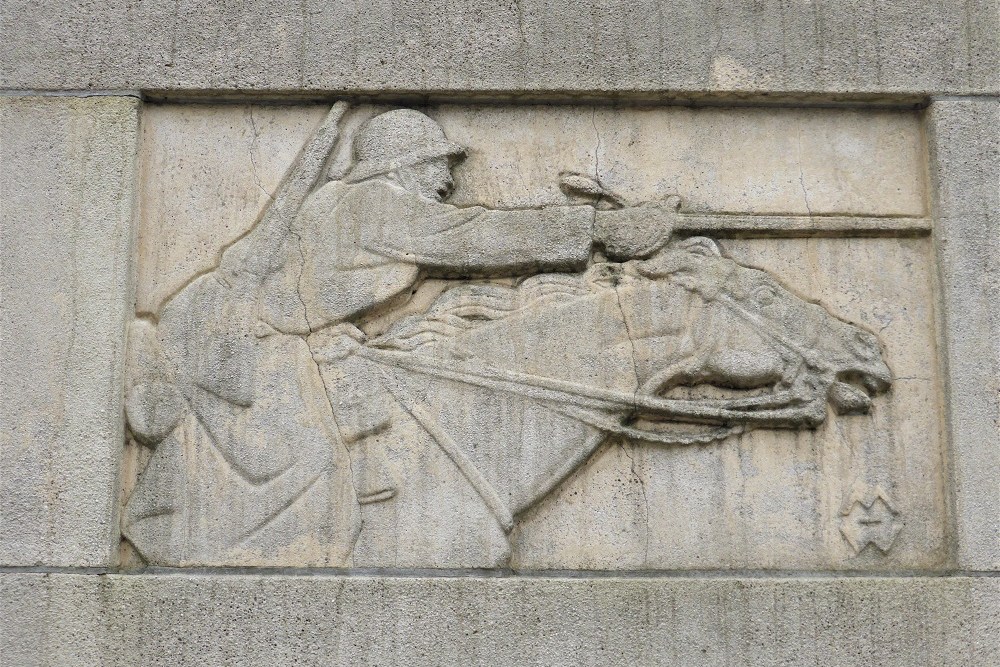 Monument Belgische Cavalerie en Pantsertroepen #4