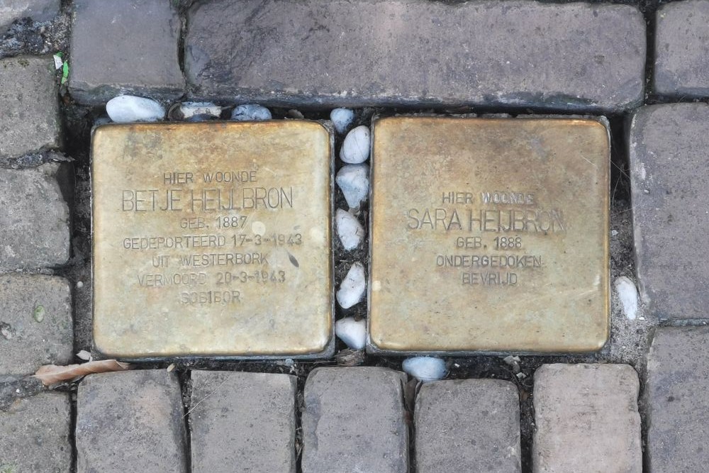 Stolpersteine Marktstraat 18 #1