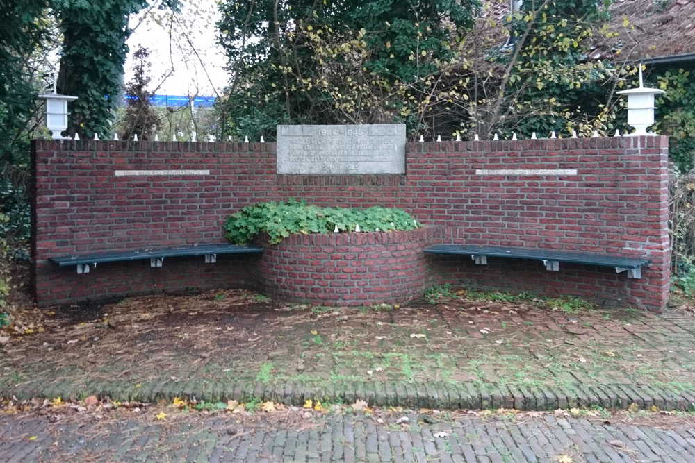 Oorlogsmonument Santpoort #1