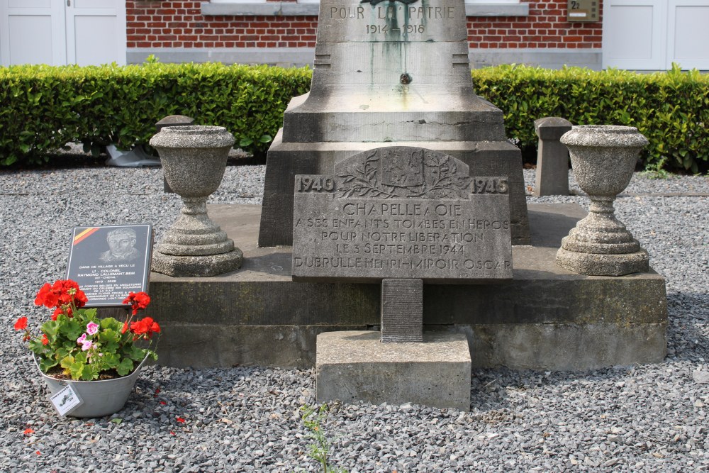 Oorlogsmonument Chapelle--Oie #4