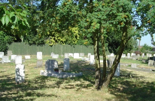 Oorlogsgraven van het Gemenebest St Lawrence Churchyard