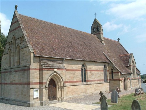 Oorlogsgraf van het Gemenebest St. John Churchyard