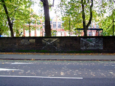 Sign Emergency Water Supply Peckham Road