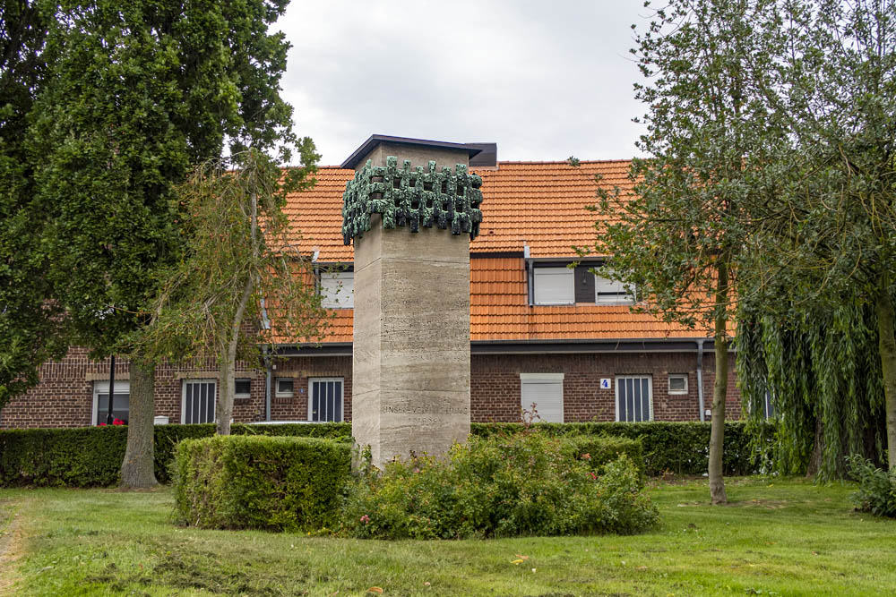 Oorlogsmonument Schaufenberg #1