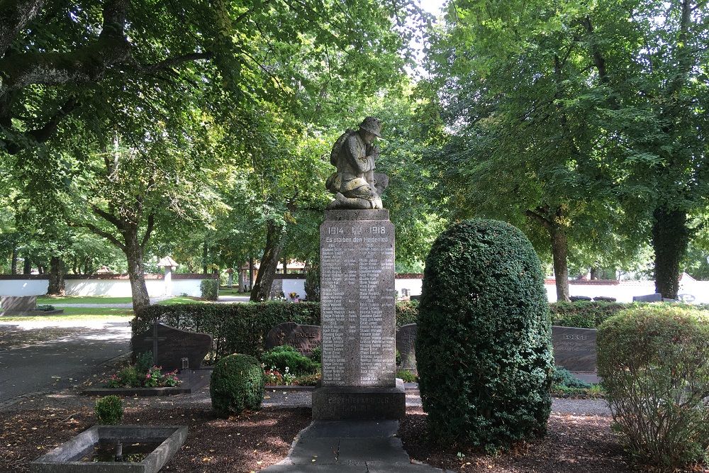 Monument Voor De Gevallenen In WO I En WO II Winterlingen