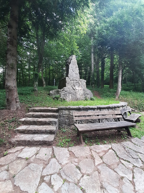 Oorlogsmonument Stenich #5