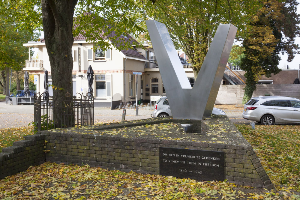 Liberation Memorial Zetten