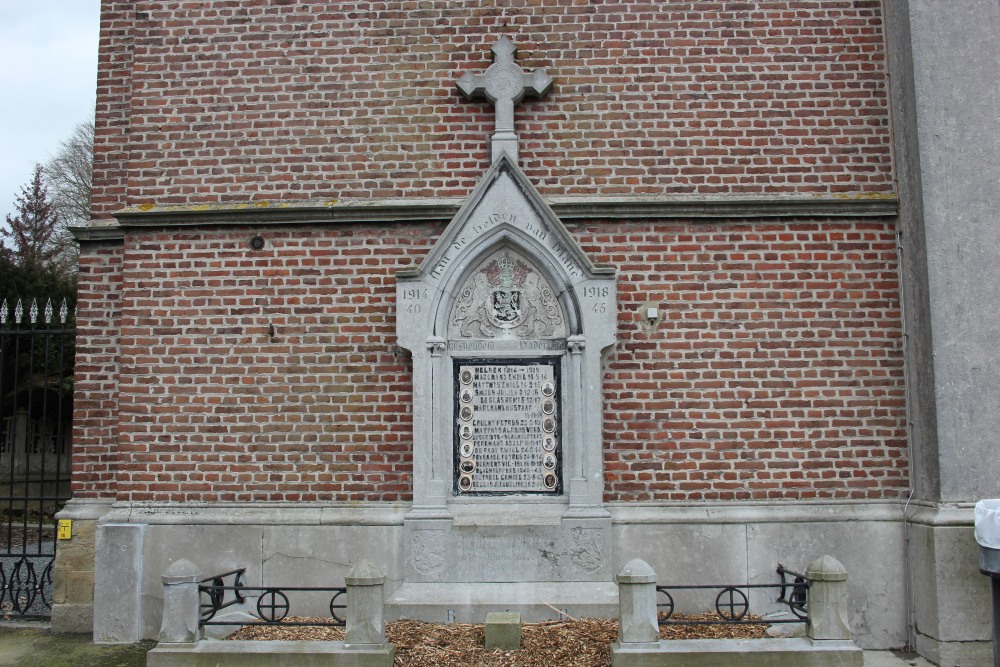 War Memorial Viane #1