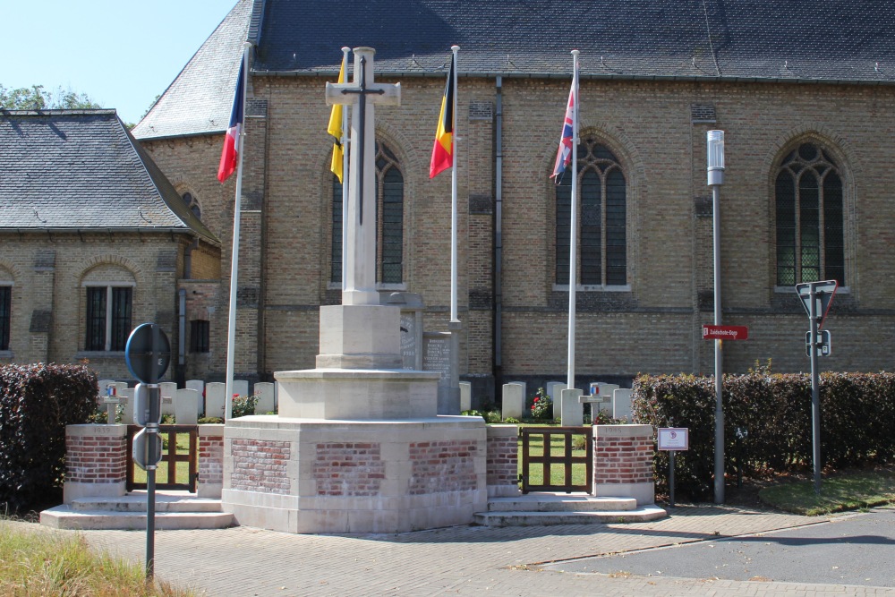 Oorlogsgraven van het Gemenebest Zuidschote Churchyard #1