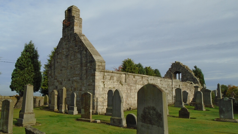 Oorlogsgraven van het Gemenebest East Calder Churchyard #1