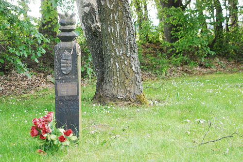 Memorial Lieutenant-General Jzsef Heszlnyi