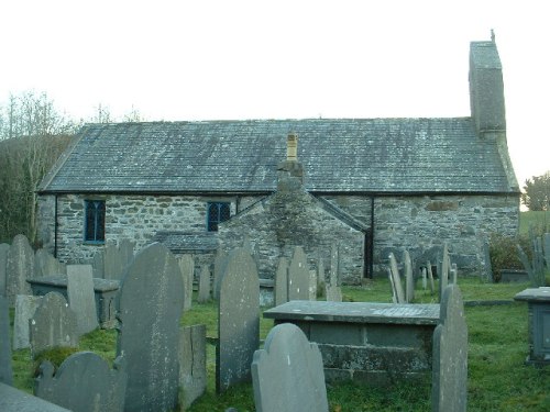 Oorlogsgraf van het Gemenebest St. Beuno Churchyard