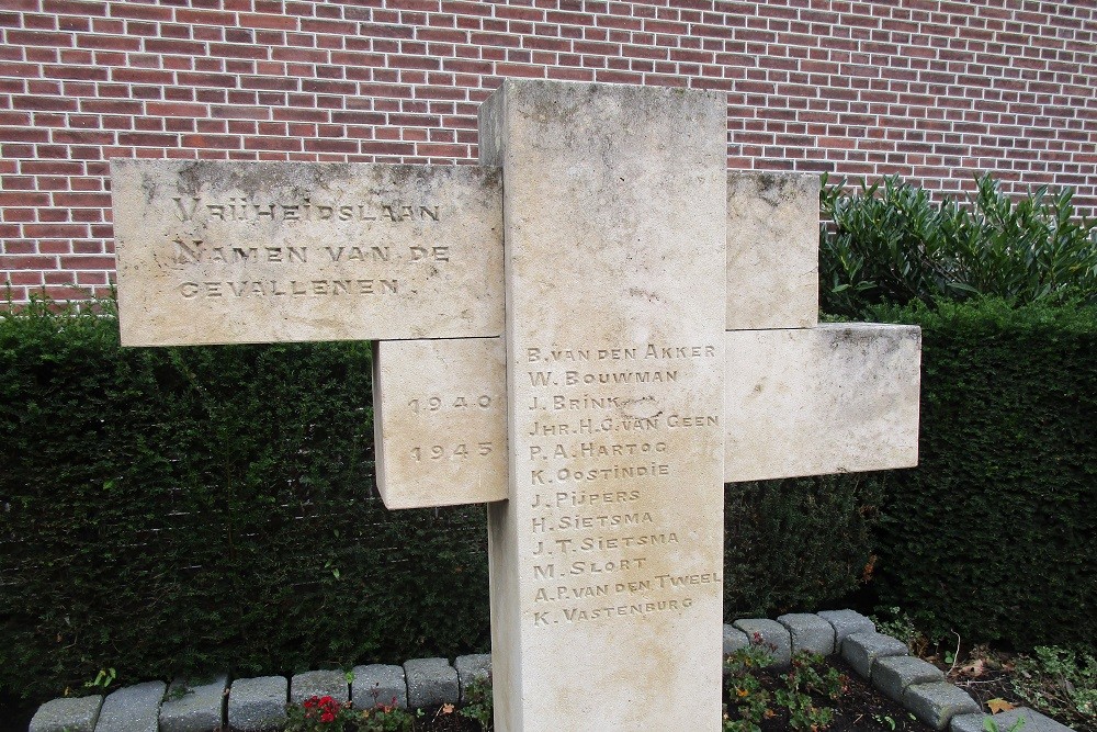 Oorlogsmonument 'Vrijheid' Nijkerk #2