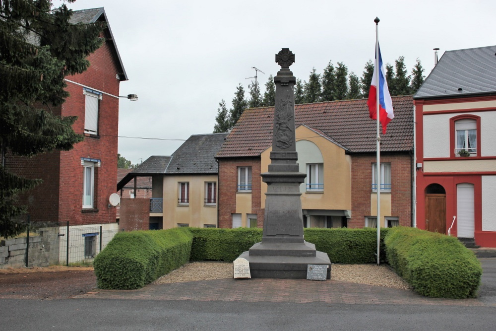 Oorlogsmonument Achiet-le-Grand #1