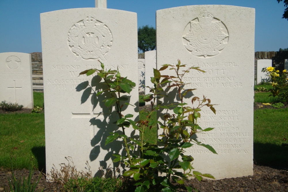 Commonwealth War Cemetery Irish House #3