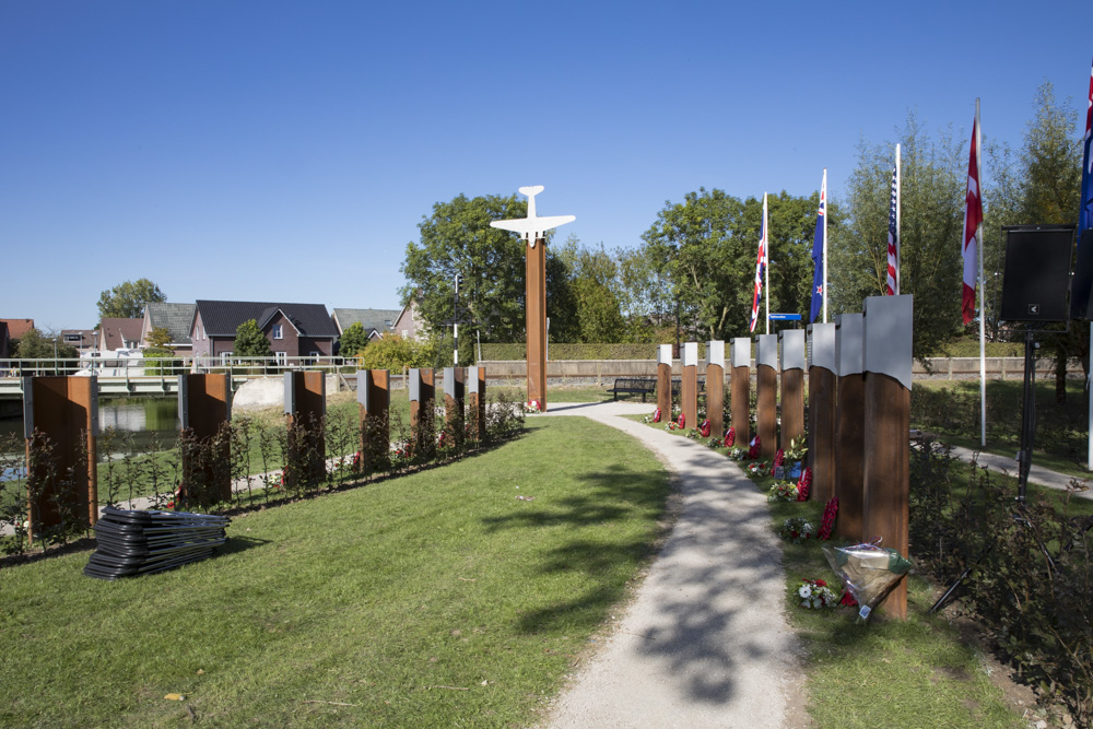 Air War Memorial Neder-Betuwe 1940-1945 #1