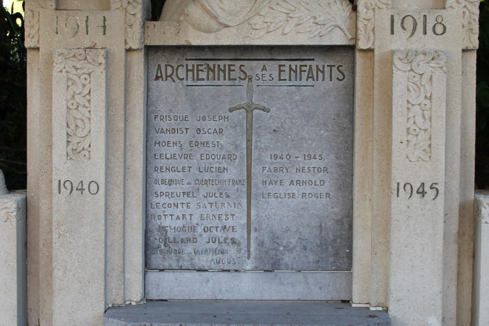 Oorlogsmonument Archennes #3