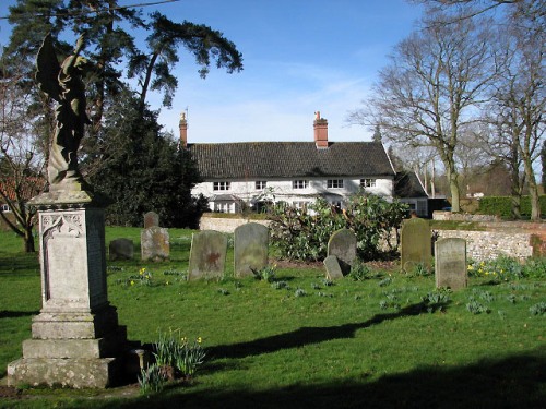 Oorlogsmonument Cranworth, Letton en Southburgh #1