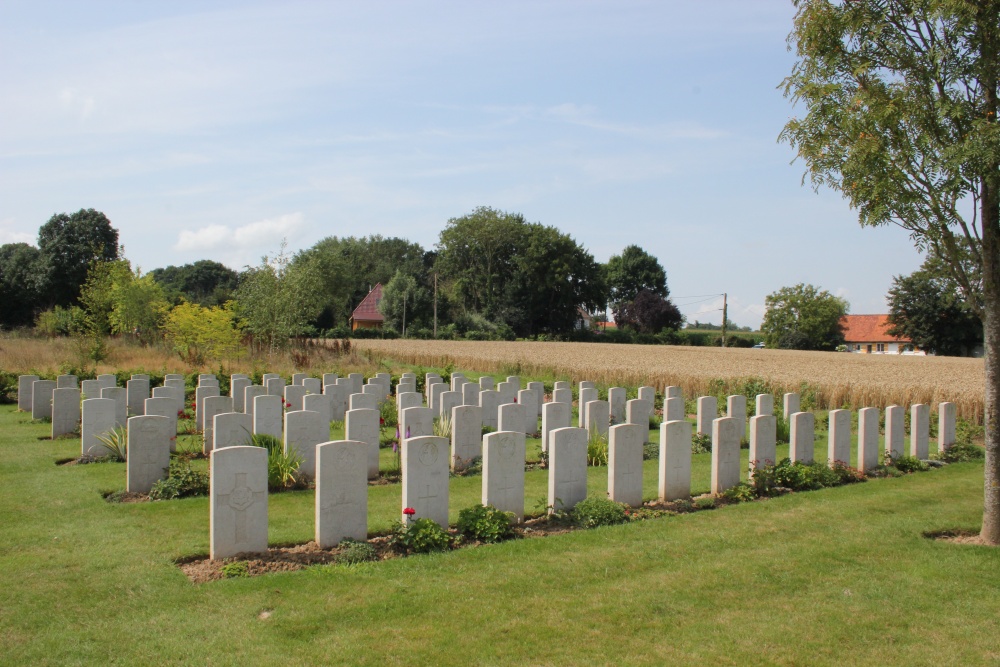 Commonwealth War Cemetery Le Grand Hasard #4
