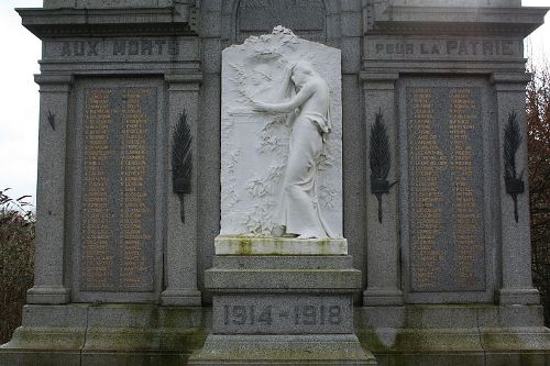 Oorlogsmonument Saint-Hilaire-du-Harcout #1