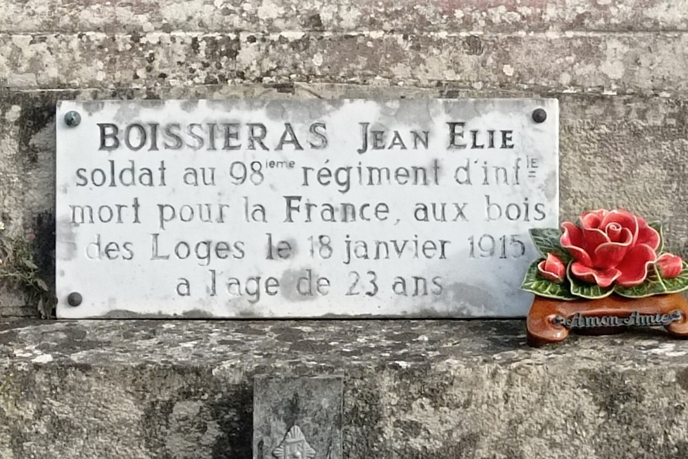 Franse Oorlogsgraven Begraafplaats Coubjours #4