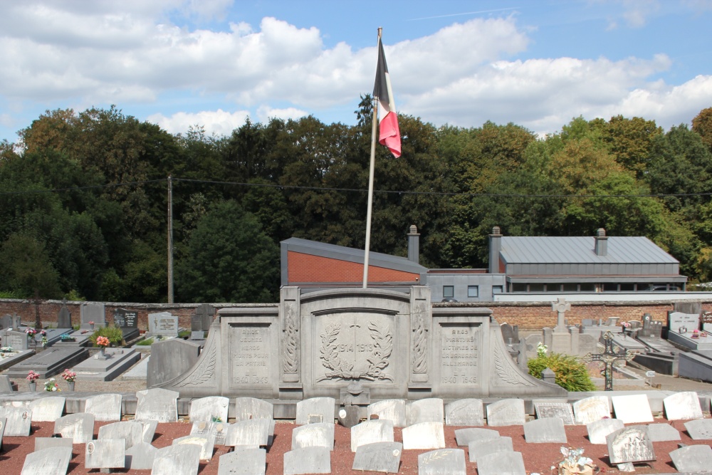 Oorlogsmonument Begraafplaats Esneux #1