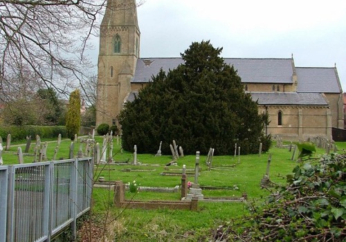 Oorlogsgraf van het Gemenebest Holy Trinity Churchyard #1