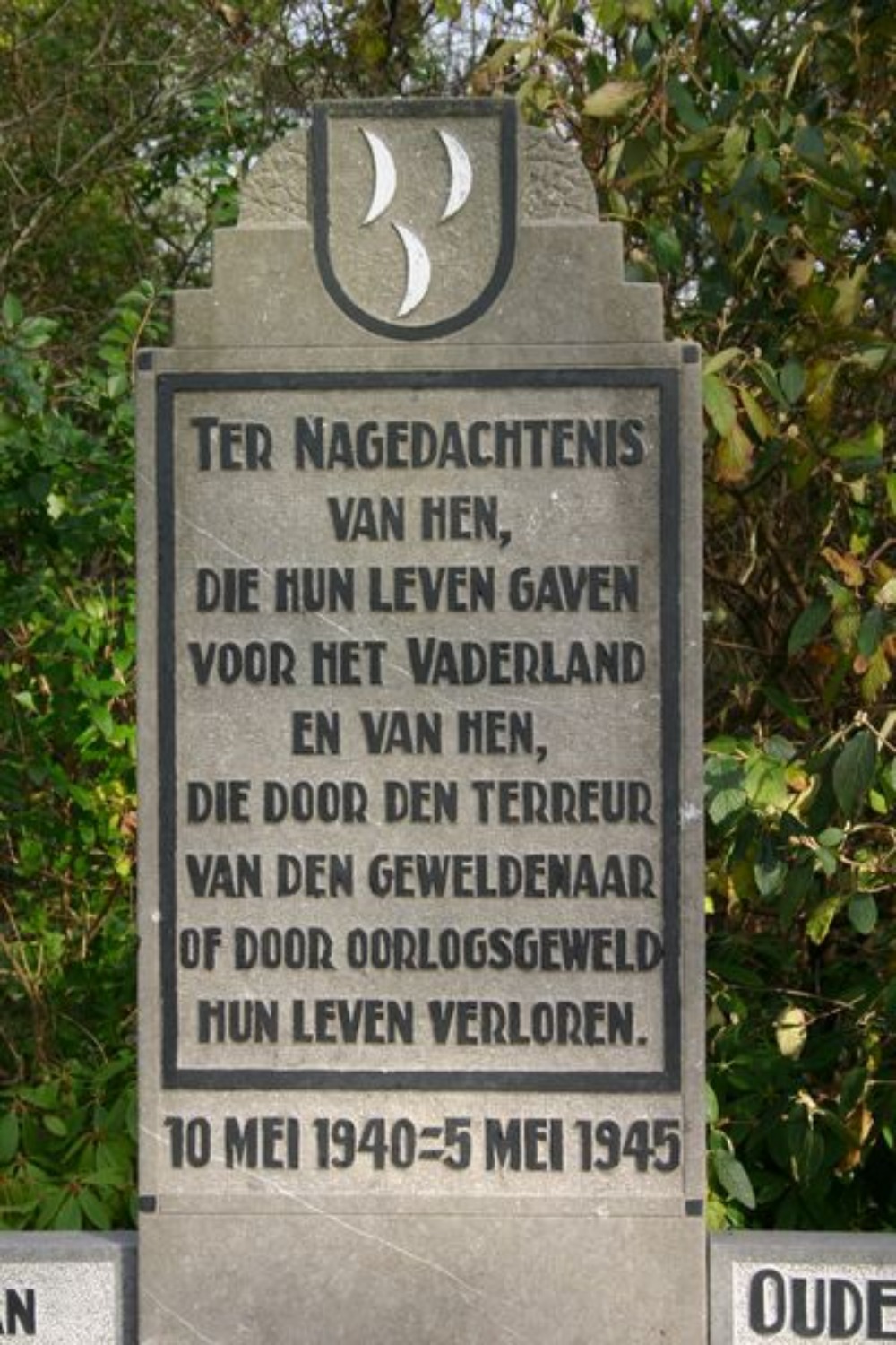 Oorlogsmonument Ouderkerk aan den IJssel #2