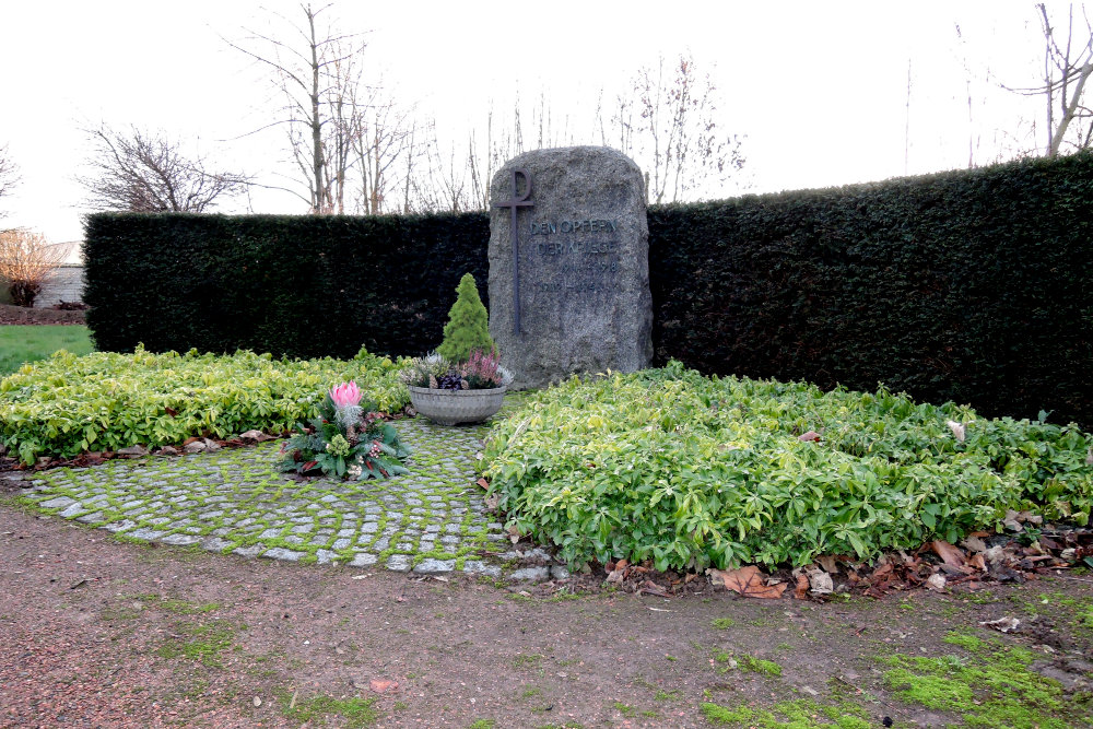 Oorlogsmonument Neuenhoven #3