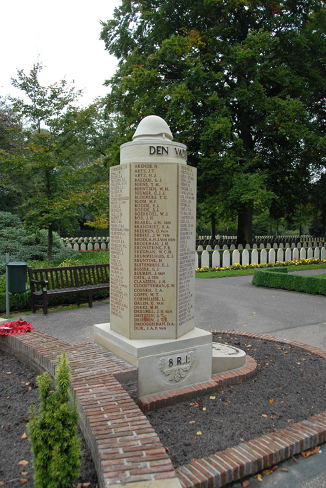 Monument 8 R.I. Dutch Military Cemetery Grebbeberg #5