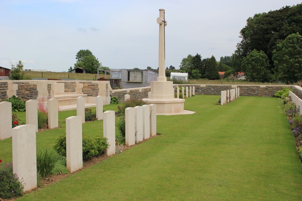 Commonwealth War Cemetery Bapaume (Australian) #2
