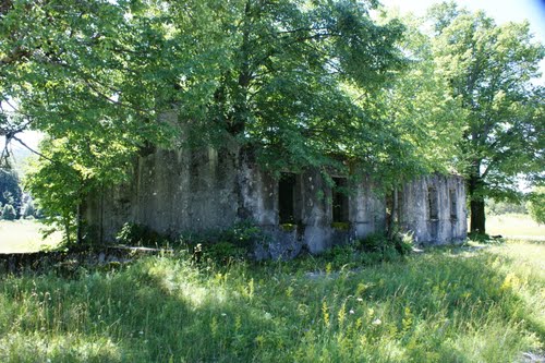 Alpenmuur - Voormalige Italiaanse Kazerne Trstenik