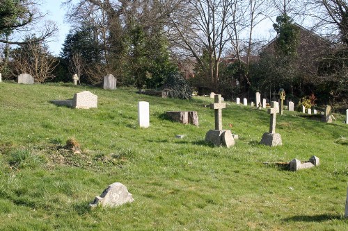 Oorlogsgraven van het Gemenebest St. Peter Churchyard Extension #1