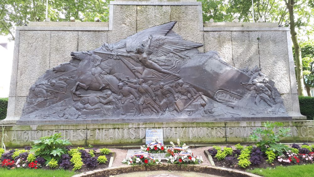 War Memorial Vichy #2