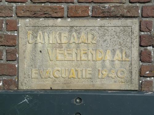 Herdenkingsbank Evacuatie Veenendaal 1940 #3