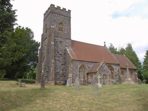 Commonwealth War Graves St. John the Baptist Churchyard