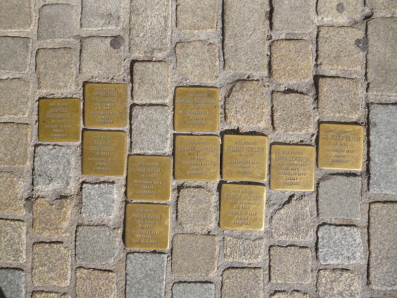 Stolpersteine Gesandtenstrae 10