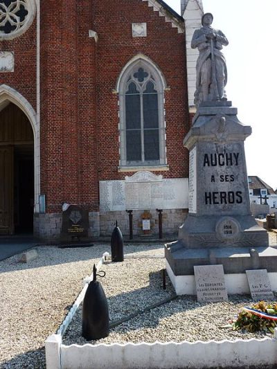 Oorlogsmonument Auchy-lez-Orchies #1