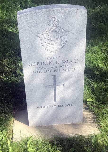 Commonwealth War Grave Riverside Cemetery #1