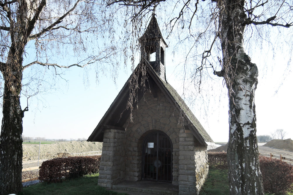 Memorial Chapel Linnich #2