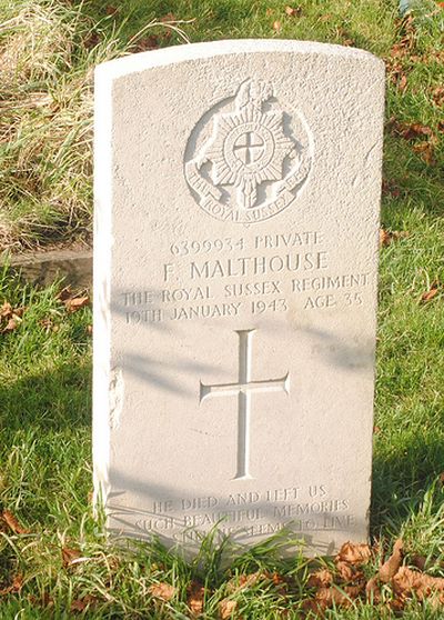 Commonwealth War Grave St Peter Churchyard #1