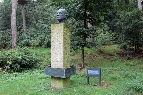 Monument Peter Zuid #1