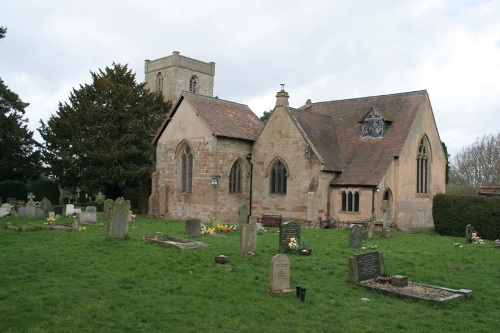 Commonwealth War Graves St Peter de Witton Churchyard