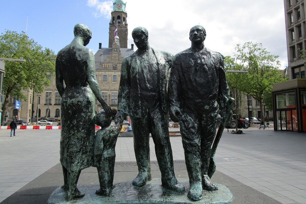 Monument Voor Alle Gevallenen 1940-1945 Rotterdam #4