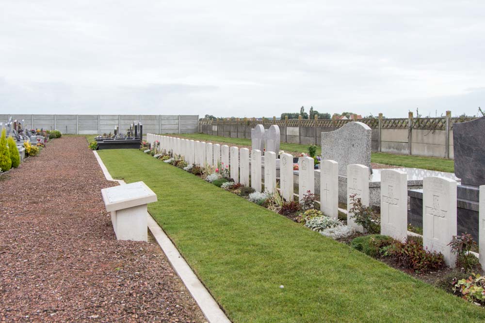 Commonwealth War Graves Les Moeres #3