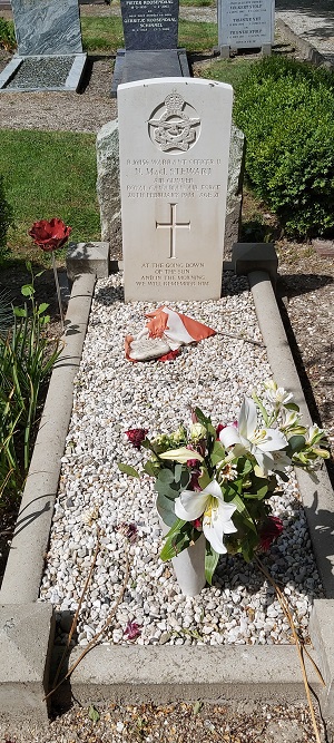 Commonwealth War Grave Cemetery East Andijk #5