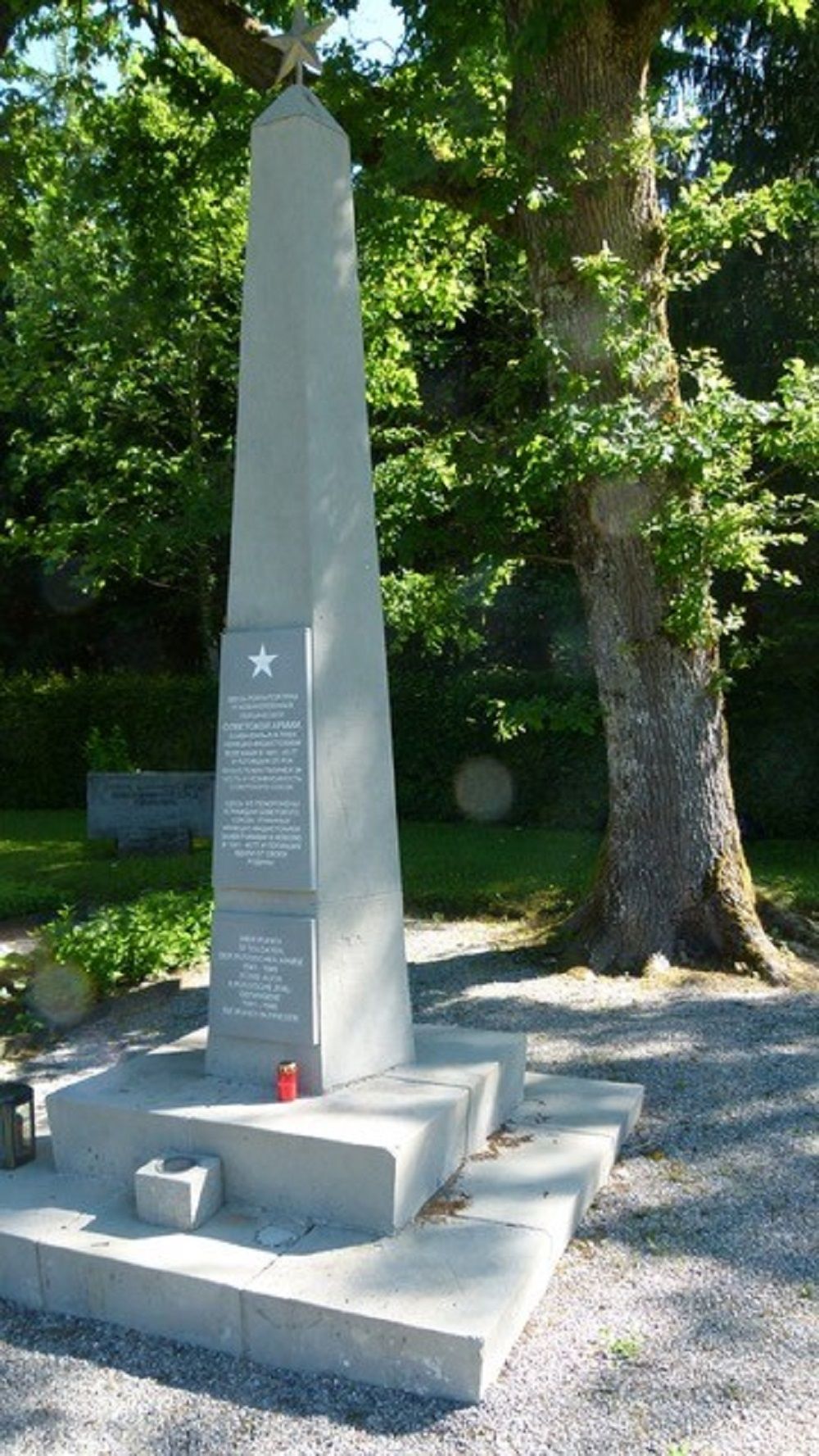 Oorlogsgraven Valduna-Friedhof #4