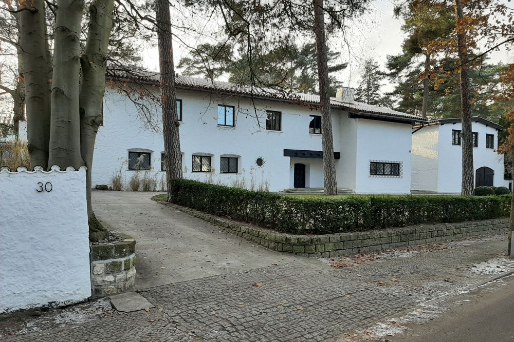 Leni Riefenstahl Villa #1